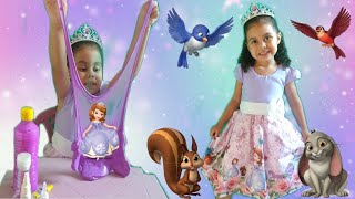 Liliu se DIVERTIU muito FAZENDO A SLIME VIOLETA DA PRINCESA SOFIA / PRINCESS SOFIA SLIME