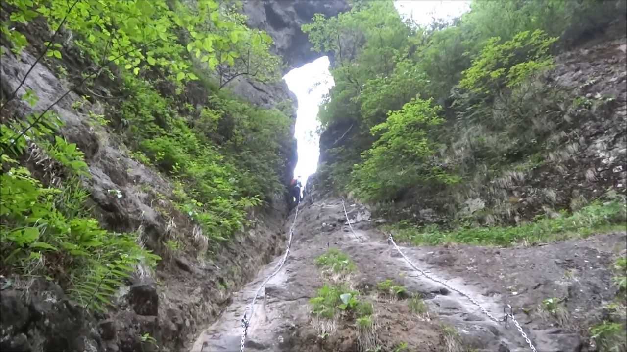 妙義山へ登山観光 妙義神社へお参り 人気のパワースポットは紅葉の名所 Travel Star 妙義山へ登山観光 妙義神社へお参り 人気のパワースポットは紅葉の名所 Travel Star