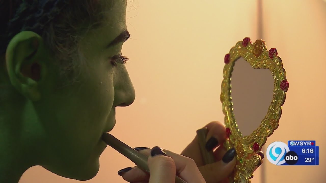 NewsChannel 9 takes a look behind the scenes of 'Wicked' at Syracuse