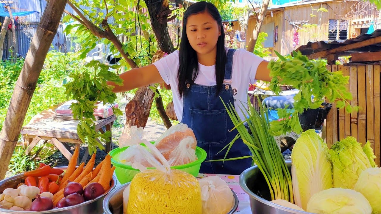 Cooking My Special CHICKEN LUMPIA AND PANCIT GUISADO for The Kids / Cooking And Sharing/ Iligan City