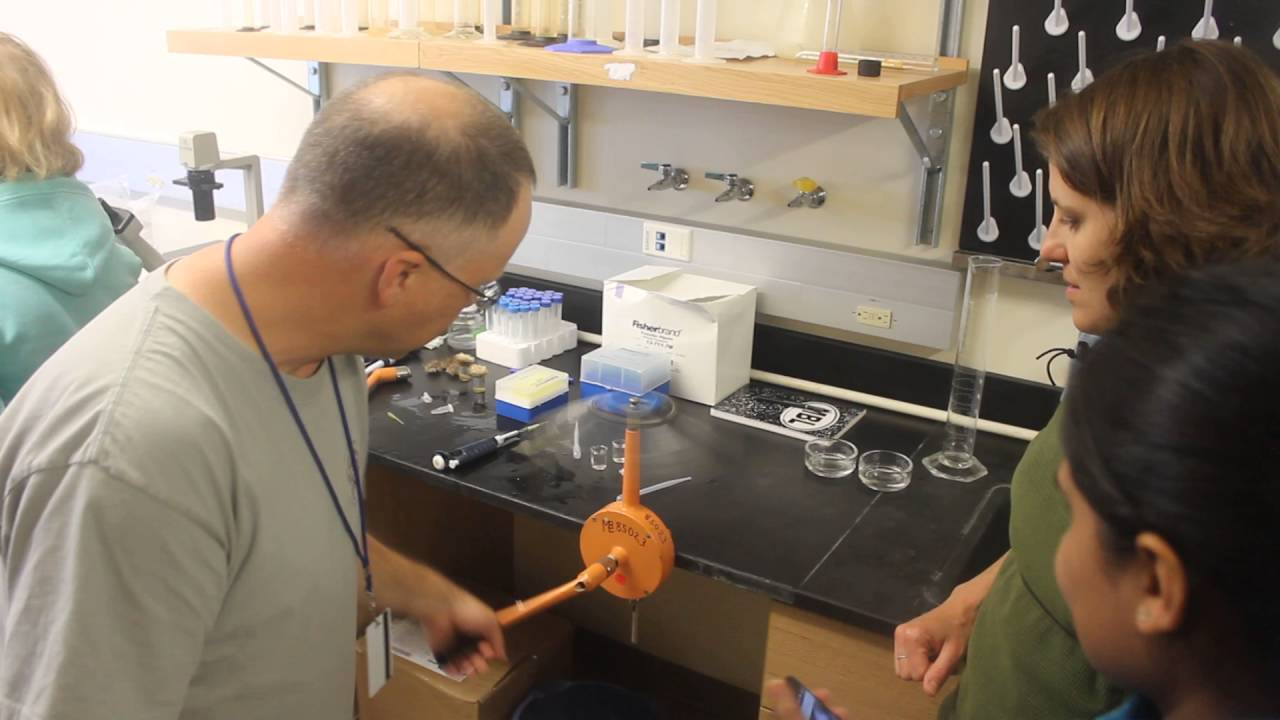 How manual centrifuge works YouTube