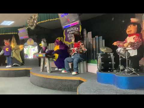 Chuck E Cheese’s