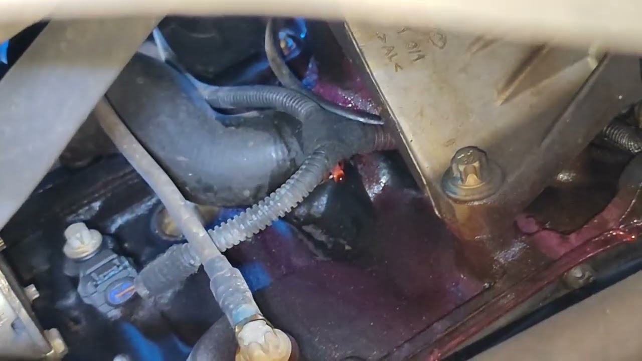 como trocar tubo de água do Corsa frente Montana