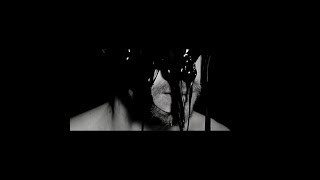 Moritz Butschek feat. Ferdinand Zar - Walls