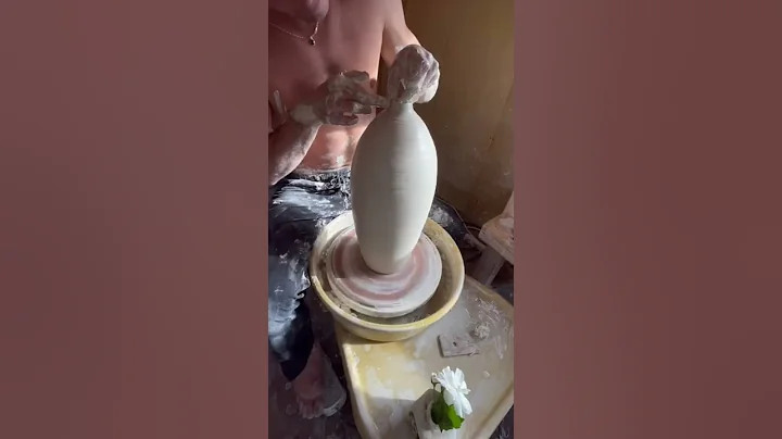 an intimate pottery moment (#shorts)