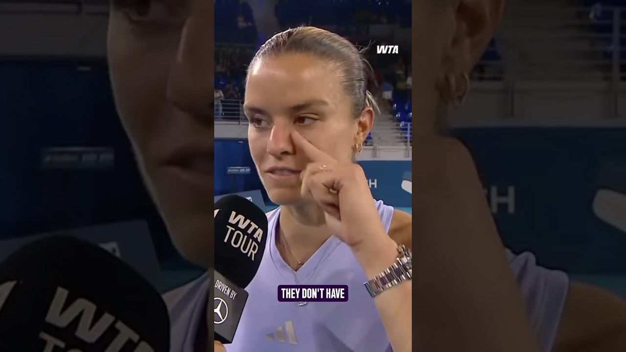 A special win for Maria! π #WTA #MariaSakkari #AthensOpen #Tennis