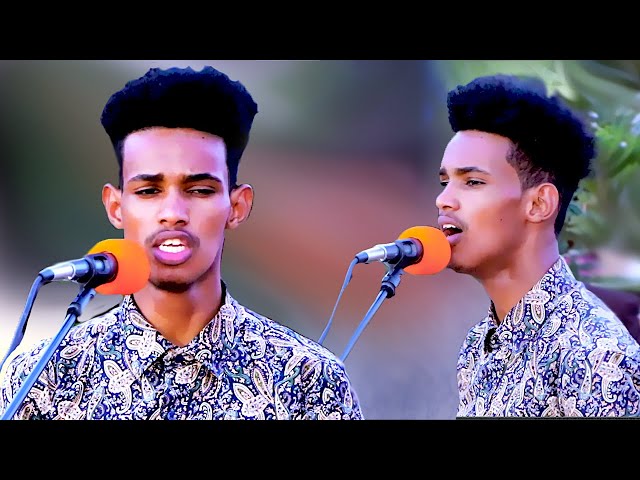 Mushuk boshatish porno Porno aktrisa Rihanna