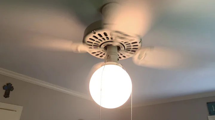52” Hunter Original Ceiling Fan ( Commentary)