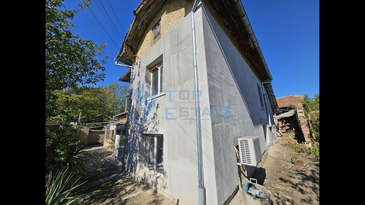 Обзаведена къща с 5 спални и голям двор в с. Алеково/Five bedroom furnished house in Alekovo village