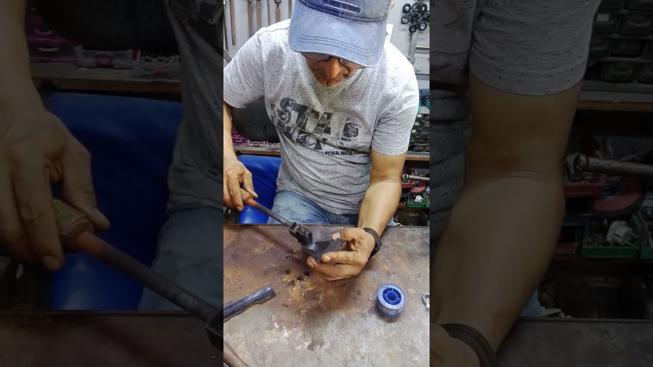 Montage guide sewing attachment /folders maker