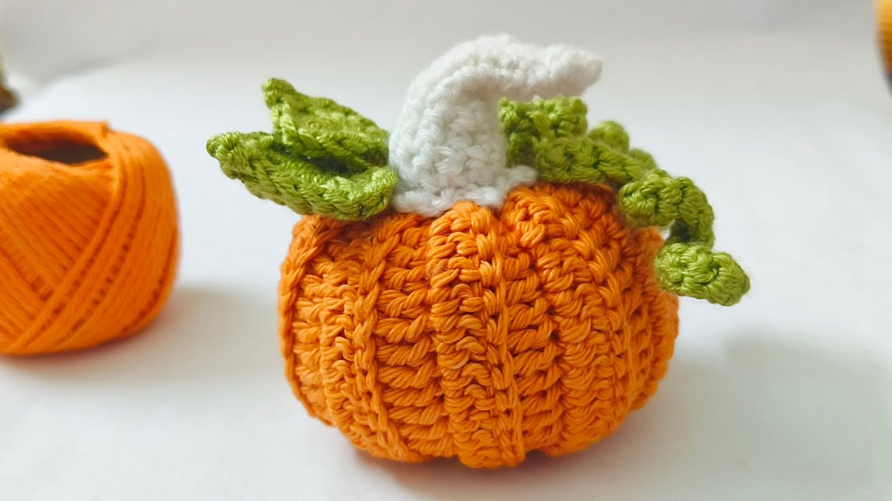 sara's crochet 👉👉NEW and AMAZING crochet Pumpkin (Halloween) Tutorial @sara1111