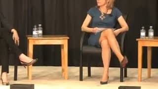 Lesley Jane Seymore Discussion Panel Shoeplay In Shoe Toe Wiggling