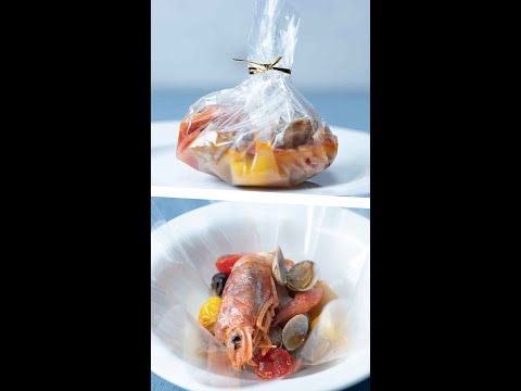 旨味の洪水！透明耐熱シートで作るカルトッチョ！ / Fish Cartoccio with Heat-proof Wraps #Shorts | Tasty Japan