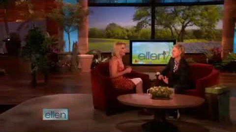 Ellen Scares The Crap Out Of Christina Applegate