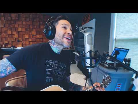 Mike Herrera Covered Goldfinger’s “Superman” 