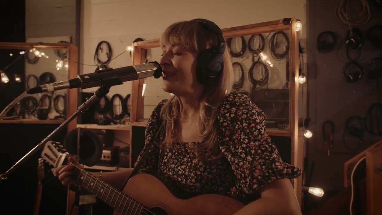 Sounds | Jill Barber - Homemaker