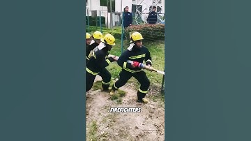 Why firefighters wrestle their own hoses 🐉🚒#SatisfyingVideo #DidYouKnow #foryou #knowledge