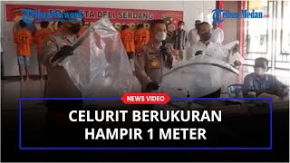 SEMBILAN Anggota Geng Motor yang Rusak Kafe Diamankan, Polisi Tunjukkan Celurit yang Dipakai Pelaku