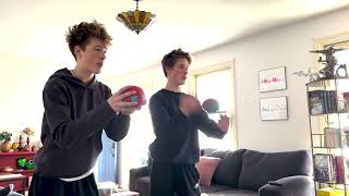 Connect two Ball 2s to the same device!