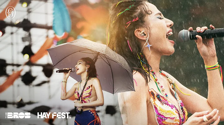 LK Ngày Một Người Đi Xa & Thu Cuối - GiGi Hương Giang  live at #HAYFEST