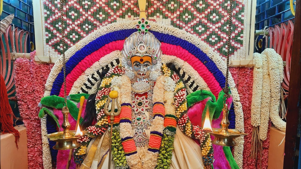 தோவாளை இசக்கியம்மன்னின் பிரம்மாண்ட கொடைவிழா.