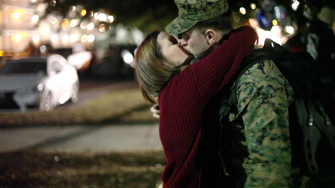 Military Homecoming | Marine Reunites with Wife and Kids |