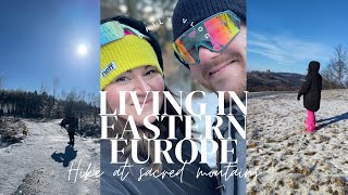LIVING IN EASTERN EUROPE|VLOG little hike at moutains, our funny dogs, *realistic* winter nature 💫