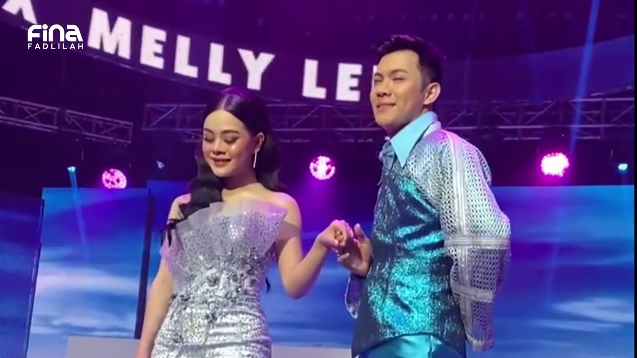 Penampilan Melly Lee dan Novia 