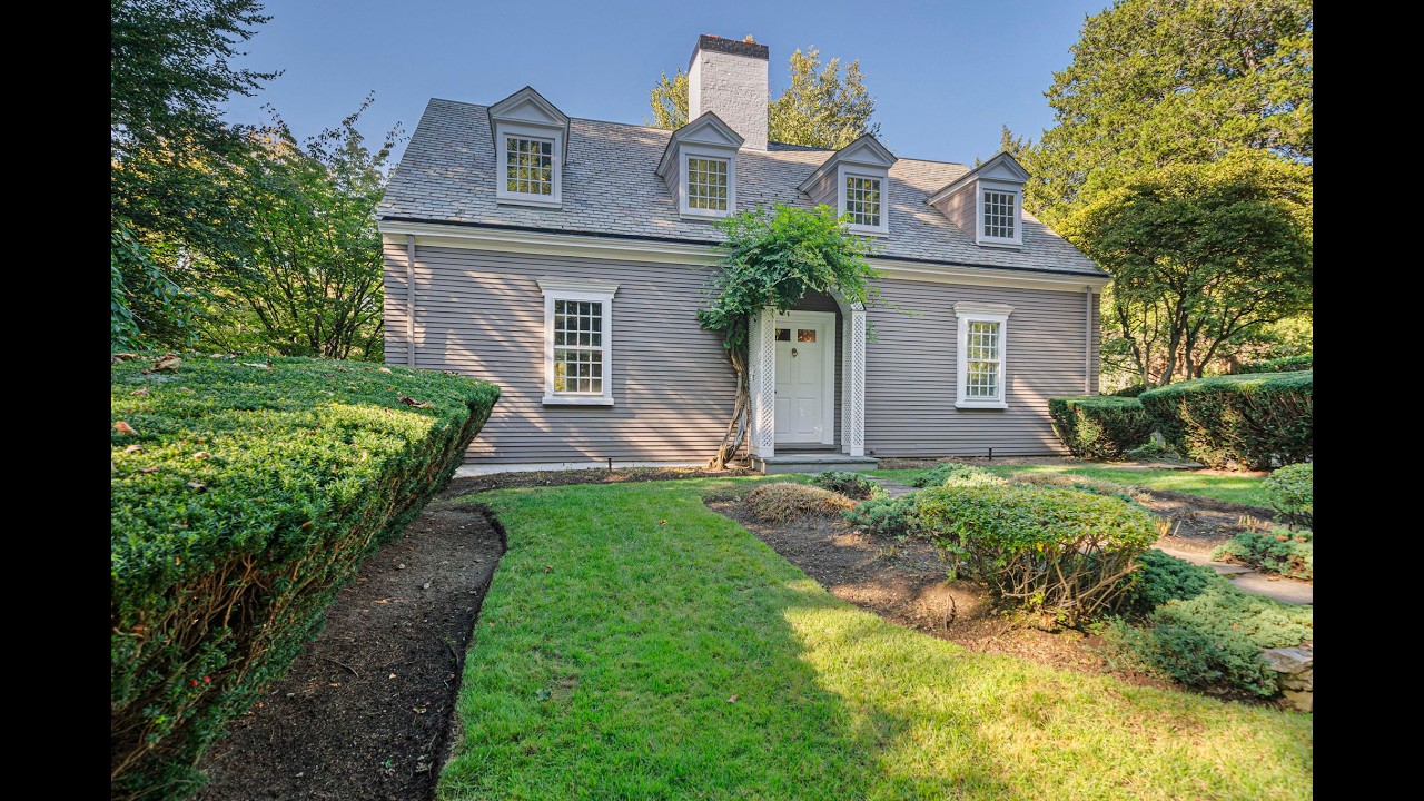 106 Farlow Road, Newton