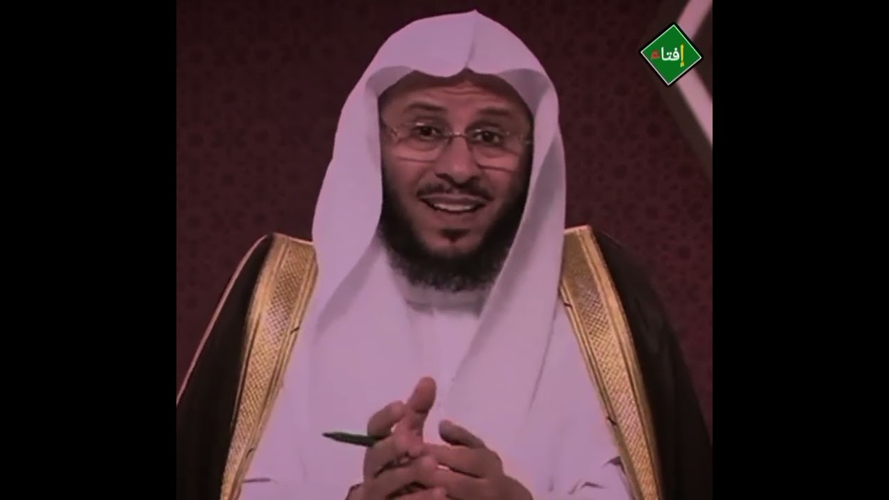 كان يتسحر فسمع أذان الفجر فهل يكمل اكله ام يتوقف ؟الشيخ عزيز العنزي 