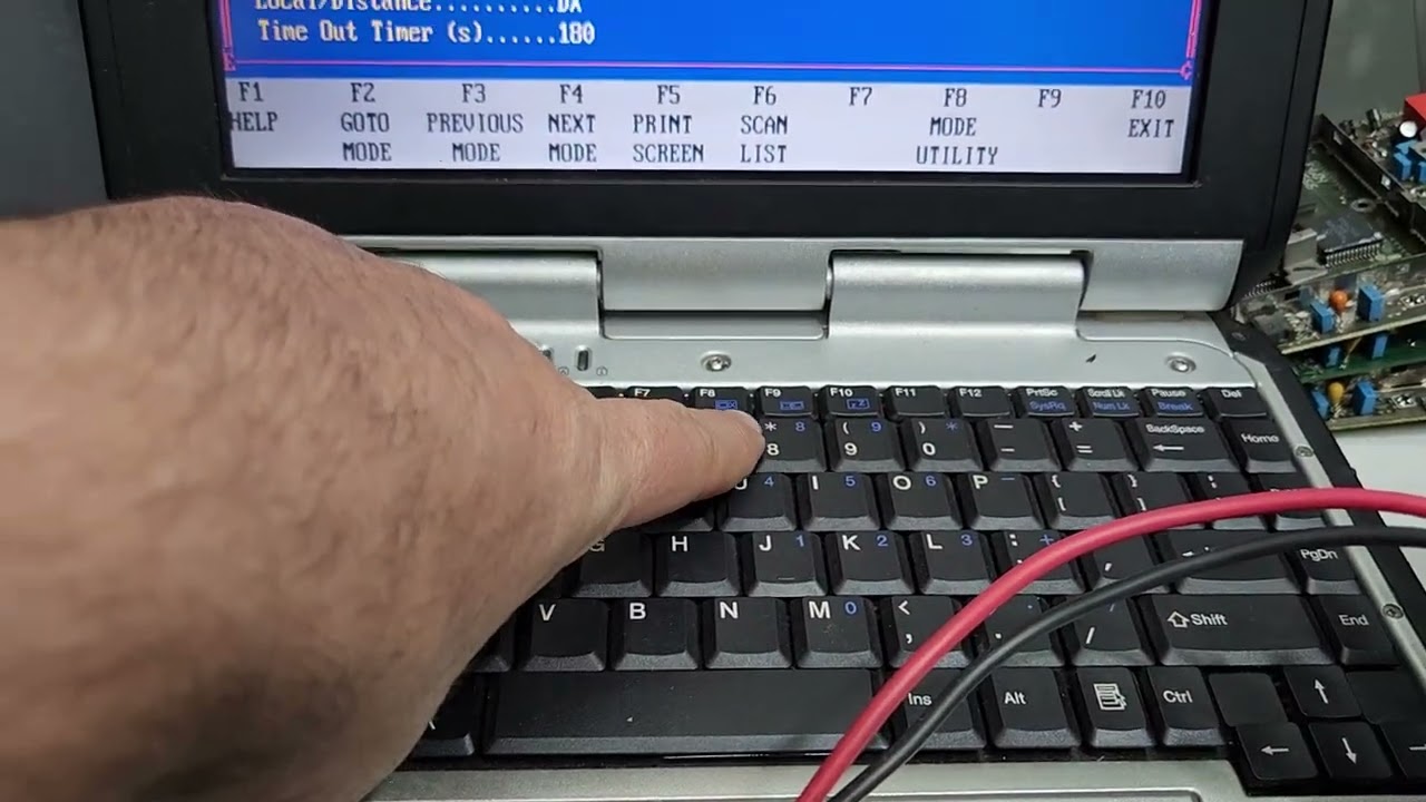 Como inserir frequência fora do ranger GM300.