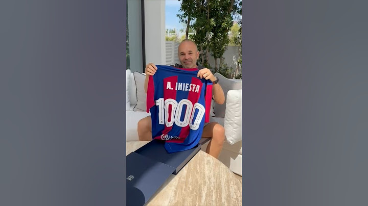 A gift full of mem♾️ries #Iniesta #fcbarcelona #shorts