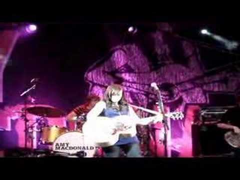 Amy Macdonald - Poison Prince (Live @ UEA, Norwich)