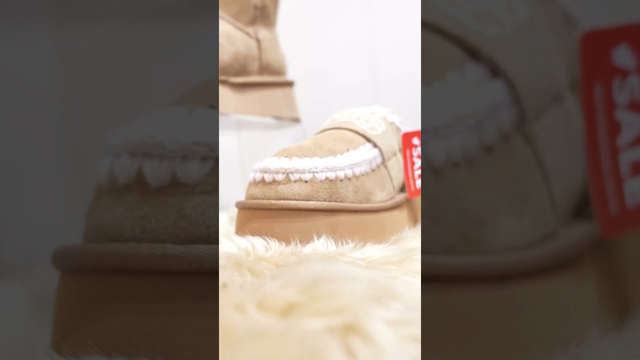 Original UGG Australia Classic - Westfield Doncaster