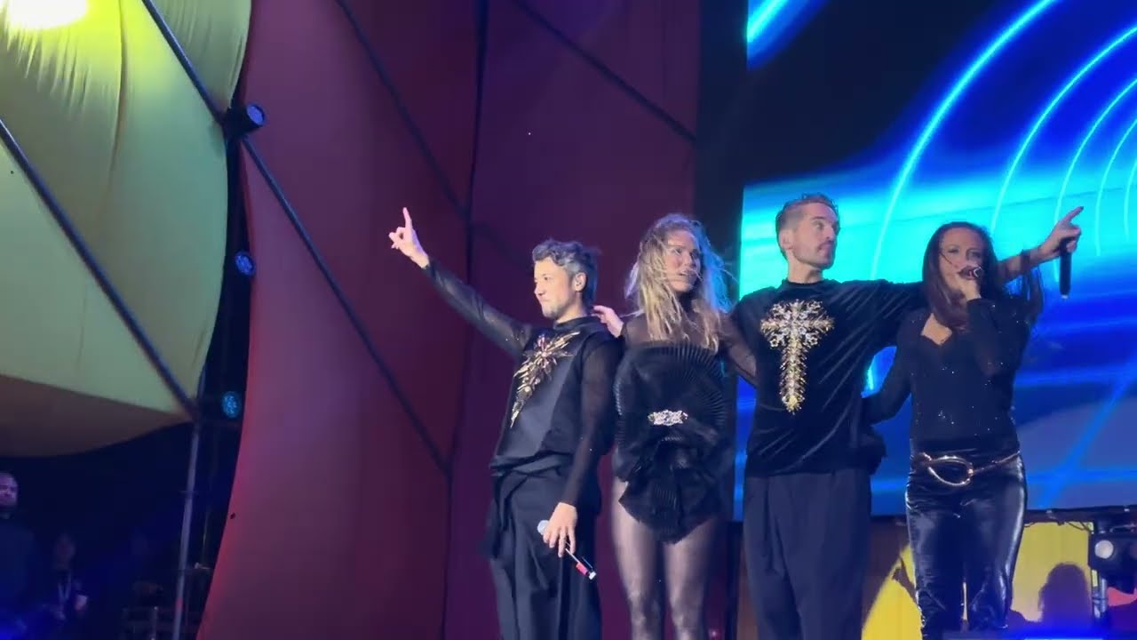 A*Teens - Floor Filler - Live @ Fiesta Grado 3, Concepción, Chile