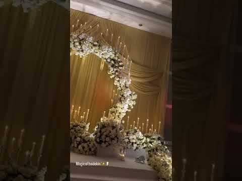 Gorgeous Wedding Flowers & Candles Arrangement! #Stunning #Wedding #FloralDisplay #Flowers #Candles