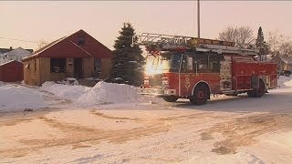 Morning fire in Racine kills elderly woman