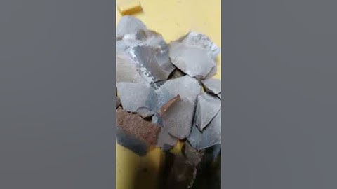 Great results heat treated dirt cheap knapping rock in a dirt cheap slow cooker. #flintknapping