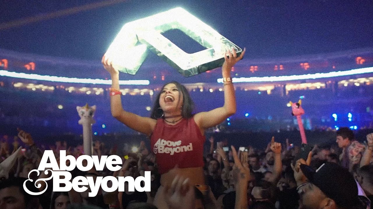 Above & Beyond and Justine Suissa - Bigger Than All Of Us (Official Music Video) Above & Beyond and Justine Suissa - Bigger Than All Of Us (Official Music Video)