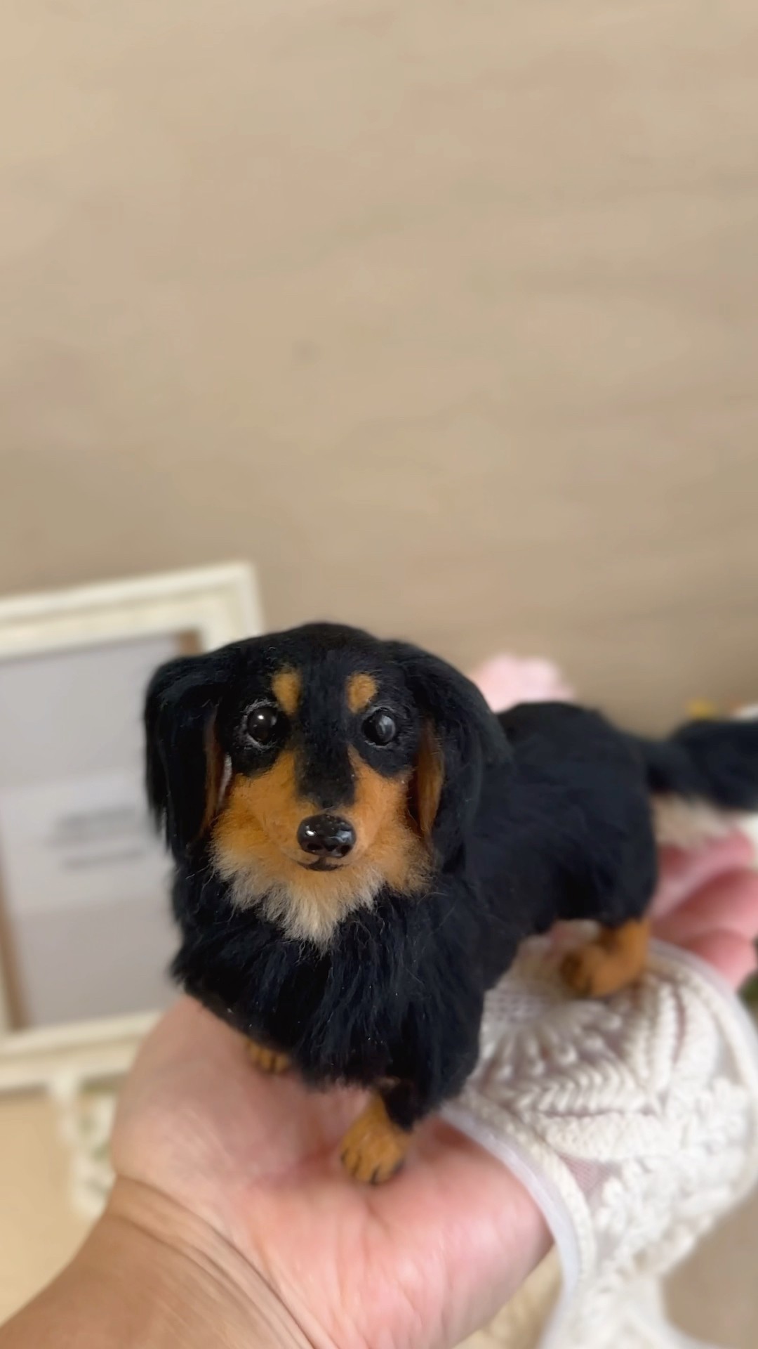 出品予告】ハンドメイドのダックスフンド・ブラックタン#needlefelting