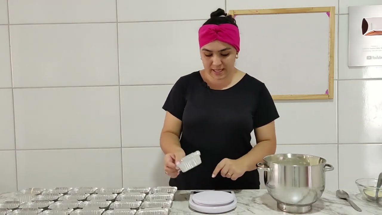BOLO GELADO DE COCO NA MARMITINHA - PRODUÇÃO RÁPIDA E PRÁTICA EM CASA