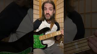 How to sound like Fieldy from KORN, using only a four string bass #shorts