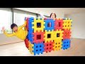 ブロックのおうちが２つ？ ごっこ遊び こうくんねみちゃん Playing with Blocks House