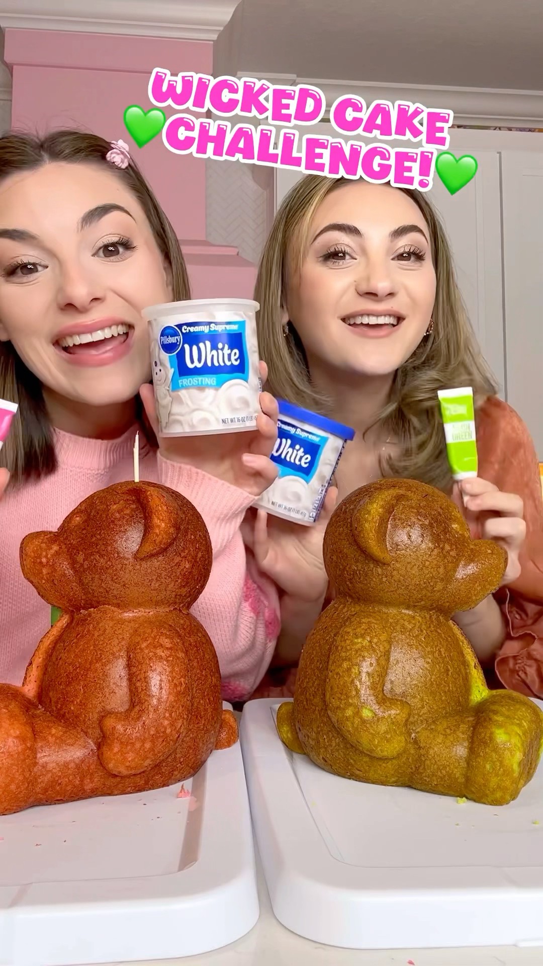 This challenge is better with cake! ??? #wicked #glinda #elphaba