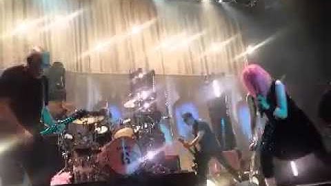 Garbage - "Vow" the Space at Westbury (live)