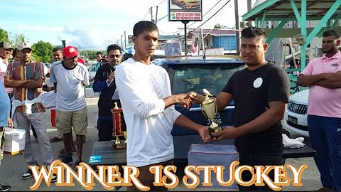 VICKY vs STUCKEYUPRISING TOWA TOWA BIRD SINGING CO...