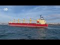 Russia-Ukraine Black Sea attacks threaten global food supplies | DW News