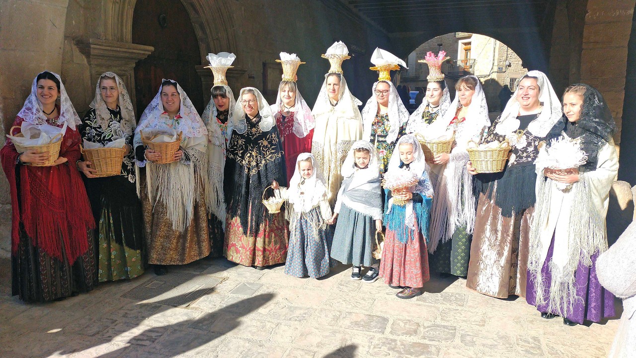 Els panistres de Massalió ixen per Santa Àgueda