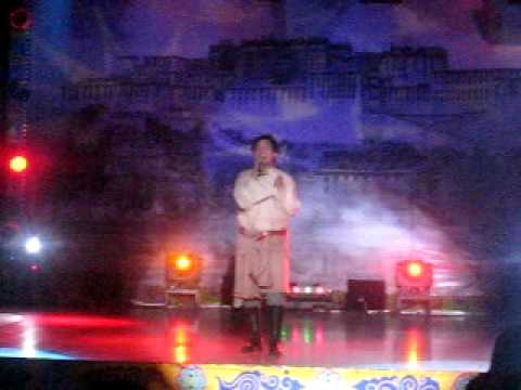 Palchen Wangyal singing Machu Bhumo