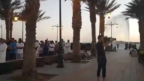 صلاة المغرب بكورنيش جدة ، تلاوة جميلة